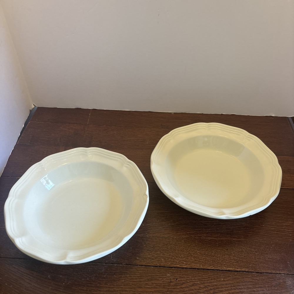 Mikasa FRENCH COUNTRYSIDE F9000 Rimmed Soup‎ Pasta Bowl Set Of 2 Small Chip